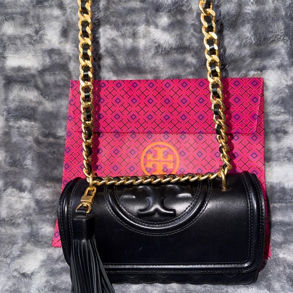 Tory Burch Black Leather Crossbody Bag with Gold Chain - Picture 1 of 4